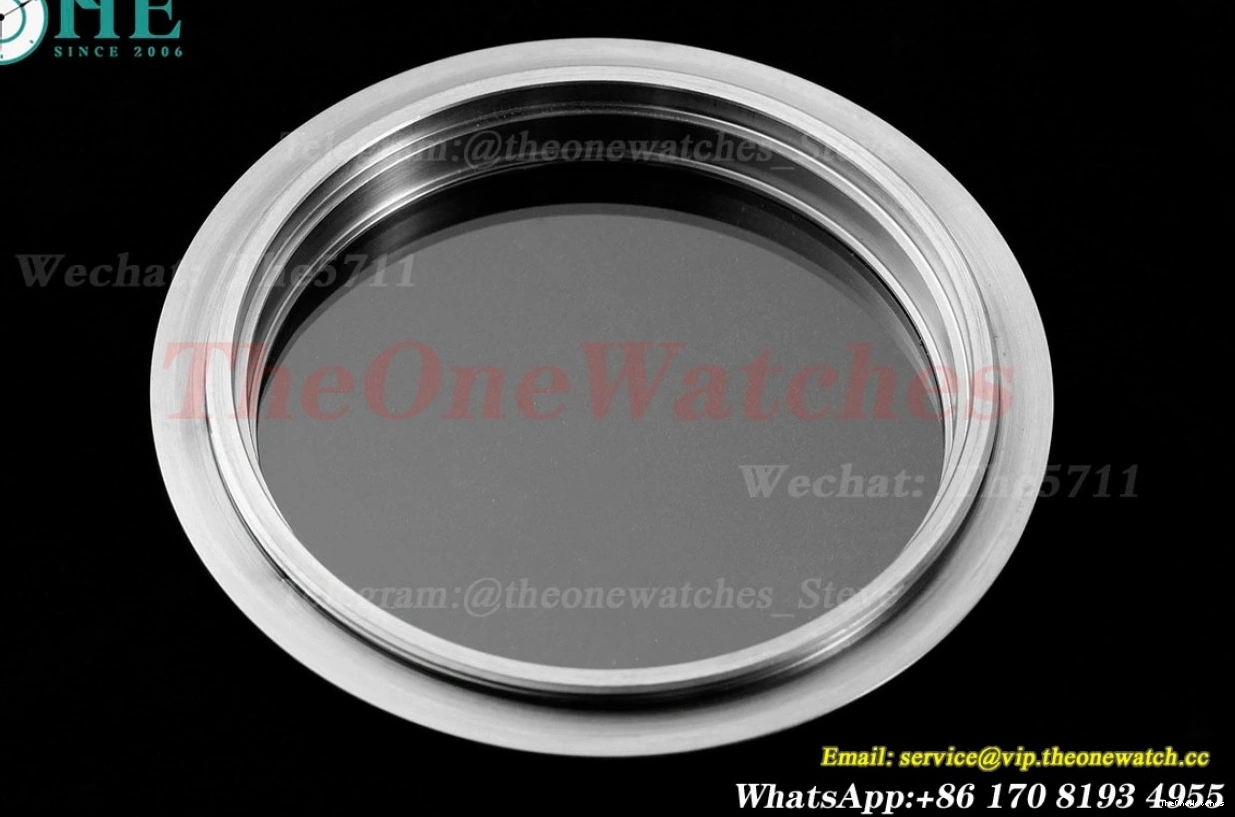 Overseas 5520V RU Dial 8F A7750 Green 41mm SS Mod 0309